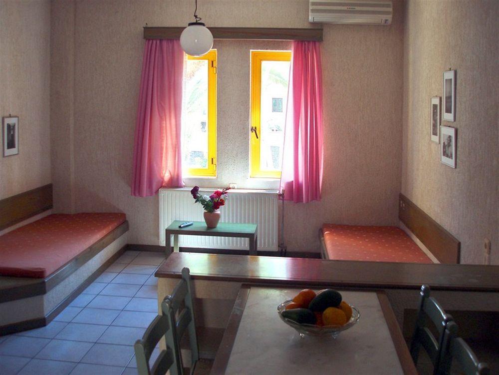 Tavronitis Lycasti Maisonettes מראה חיצוני תמונה