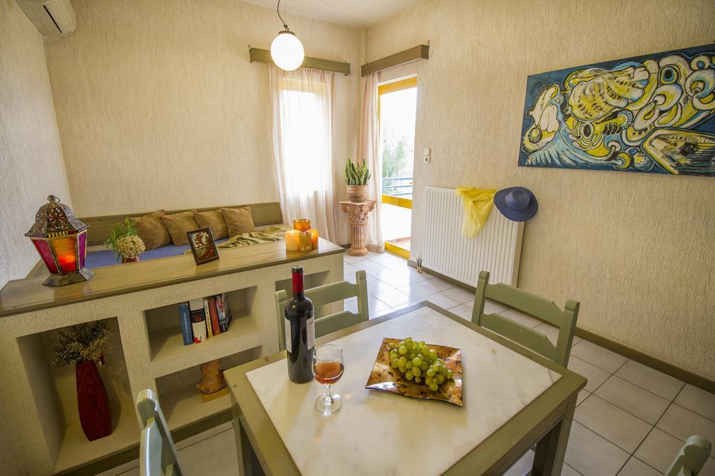 Tavronitis Lycasti Maisonettes מראה חיצוני תמונה