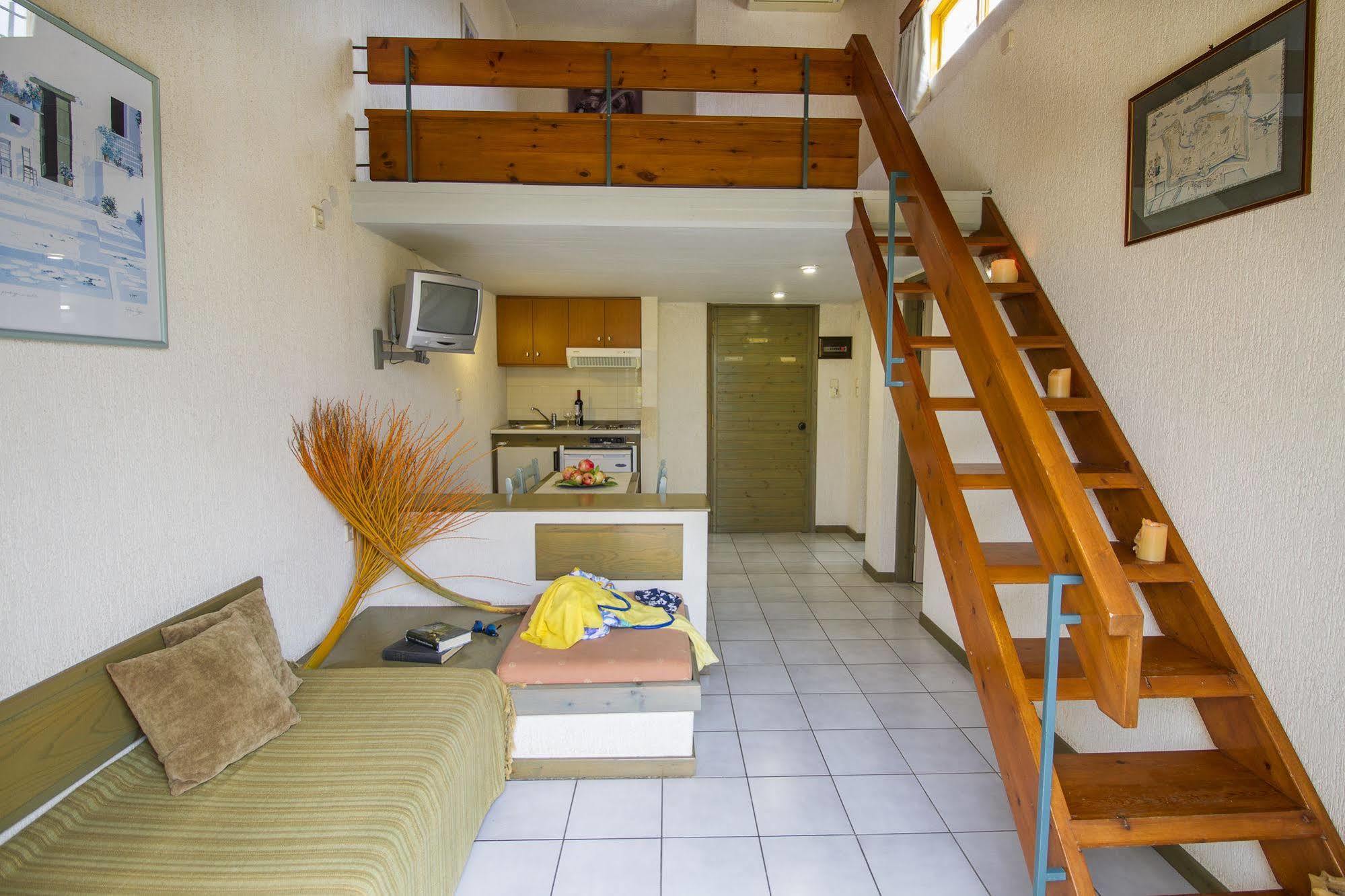 Tavronitis Lycasti Maisonettes מראה חיצוני תמונה